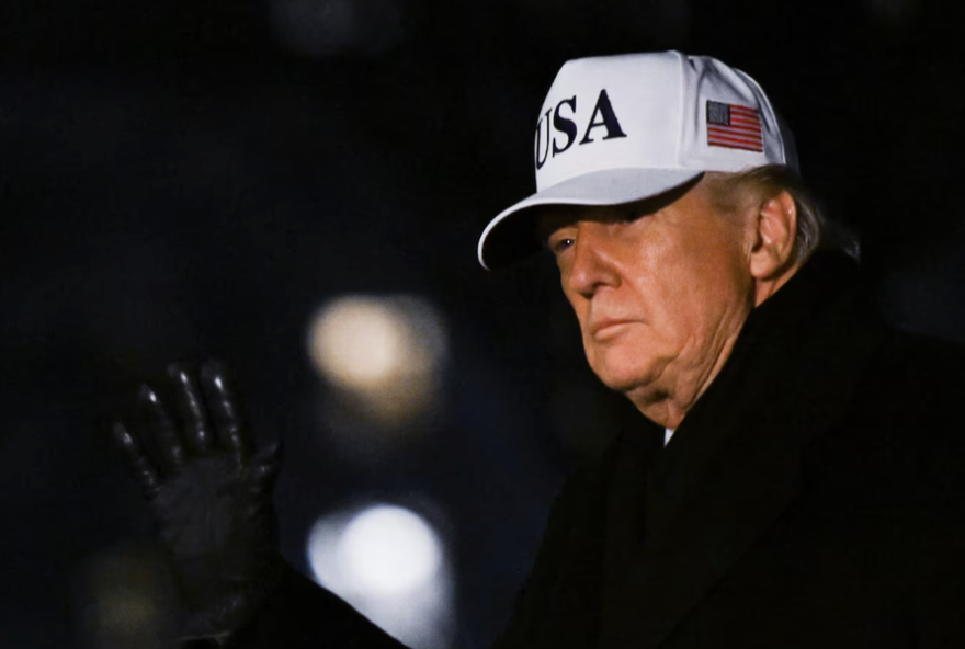 de-e-criticado-por-video-racista-com-obama-e-michelle.-casa-branca-apaga-postagem-apos-polemica.-repudio-de-republicanos-e-democratas de-e-criticado-por-video-racista-com-obama-e-michelle.-casa-branca-apaga-postagem-apos-polemica.-repudio-de-republicanos-e-democratas