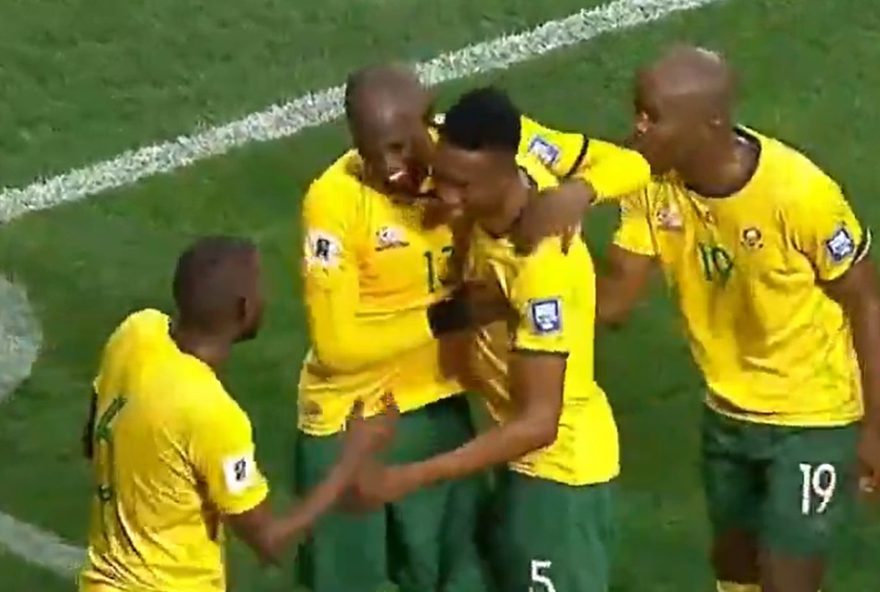 de-garante-vaga-na-copa-do-mundo-de-2026-ao-vencer-ruanda-por-3-a-0