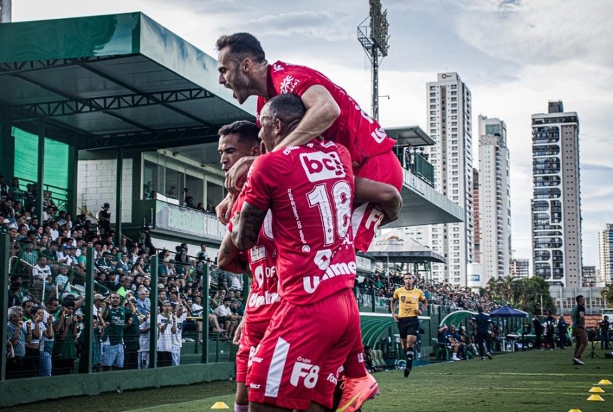 de-x-vila-nova3A-classico-marca-tabu-de-10-jogos-e-disputa-pela-lideranca-no-goianao de-x-vila-nova3A-classico-marca-tabu-de-10-jogos-e-disputa-pela-lideranca-no-goianao