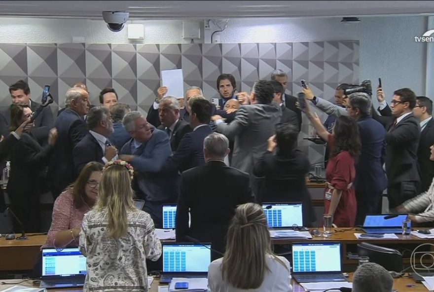 decisao-de-alcolumbre-sobre-quebra-de-sigilo-de-lulinha-divide-governistas-na-cpmi-do-inss decisao-de-alcolumbre-sobre-quebra-de-sigilo-de-lulinha-divide-governistas-na-cpmi-do-inss