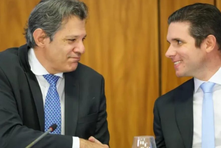 decisao-de-moraes-sobre-iof-poe-a-bola-no-chao3A-governo-e-congresso-buscam-acordo