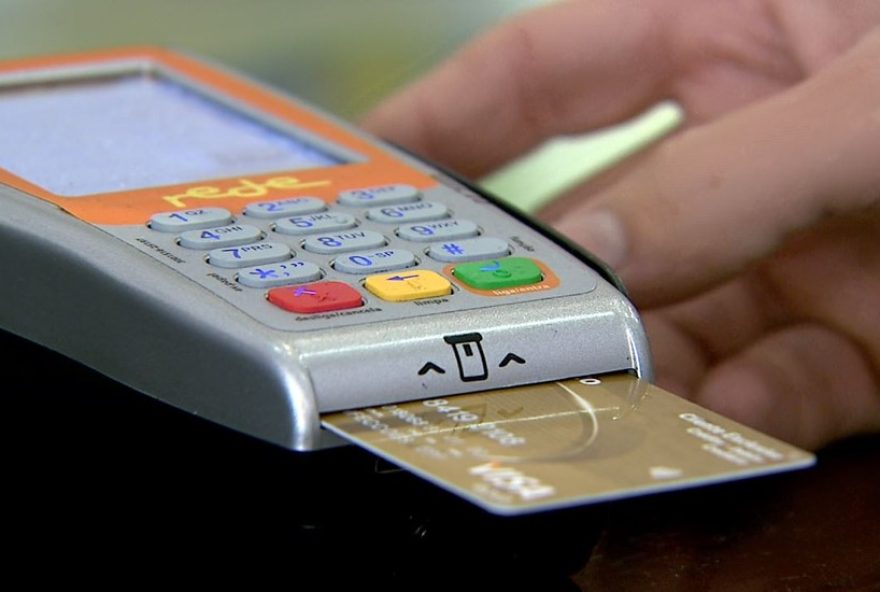 decisao-judicial-autoriza-penhora-de-milhas-aereas-para-pagamento-de-dividas3A-entenda-o-caso-e-suas-implicacoes