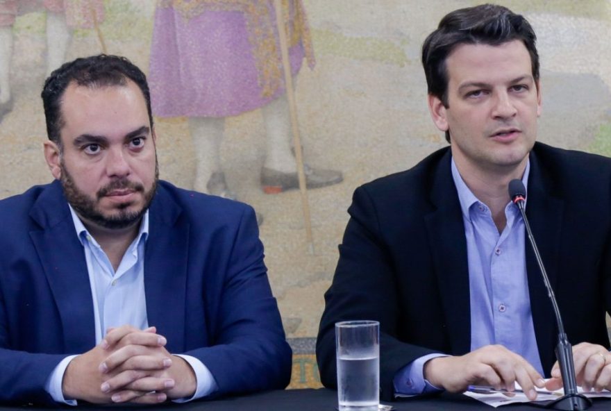 decisao-judicial-rejeita-cassacao-do-prefeito-e-vice-de-curitiba