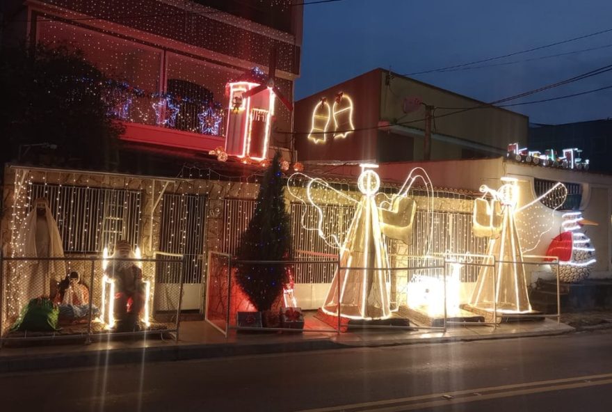 decoracao-natalina-sustentavel-conheca-a-arte-de-bernardete-goulart-na-baixada-fluminense