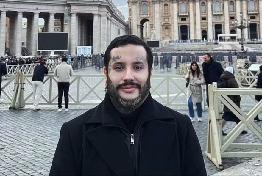 defensoria-publica-move-acao-judicial-contra-influenciador-por-postagens-nazistas-e-racistas defensoria-publica-move-acao-judicial-contra-influenciador-por-postagens-nazistas-e-racistas