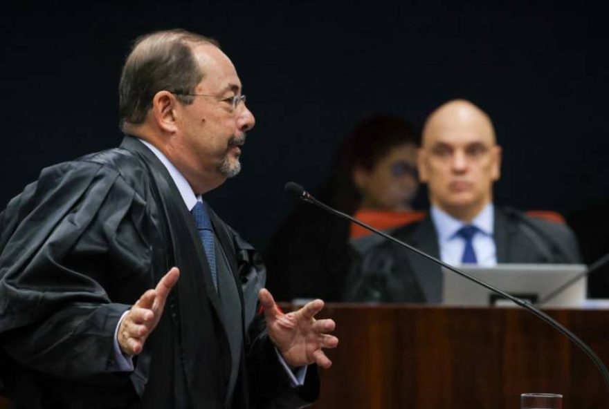 defesa-busca-distanciar-bolsonaro-do-8-de-janeiro-para-reduzir-pena