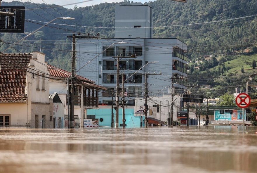 defesa-civil-alerta-que-maiores-rios-de-sc-atingirao-niveis-de-emergencia