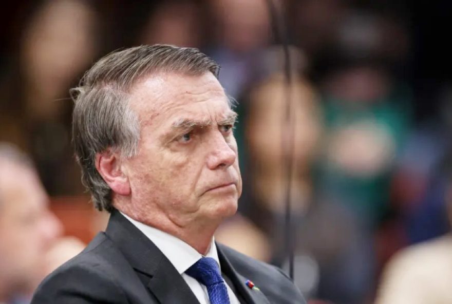 defesa-de-bolsonaro-aguarda-laudo-medico-para-solicitar-nova-prisao-domiciliar defesa-de-bolsonaro-aguarda-laudo-medico-para-solicitar-nova-prisao-domiciliar