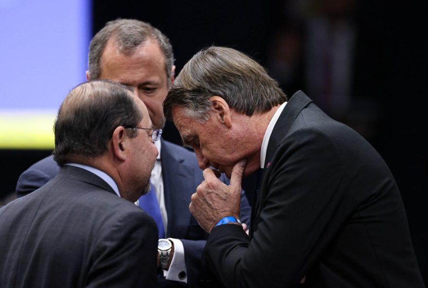 defesa-de-bolsonaro-comemora-voto-de-fux-e-planeja-usar-embargos-infringentes-no-stf