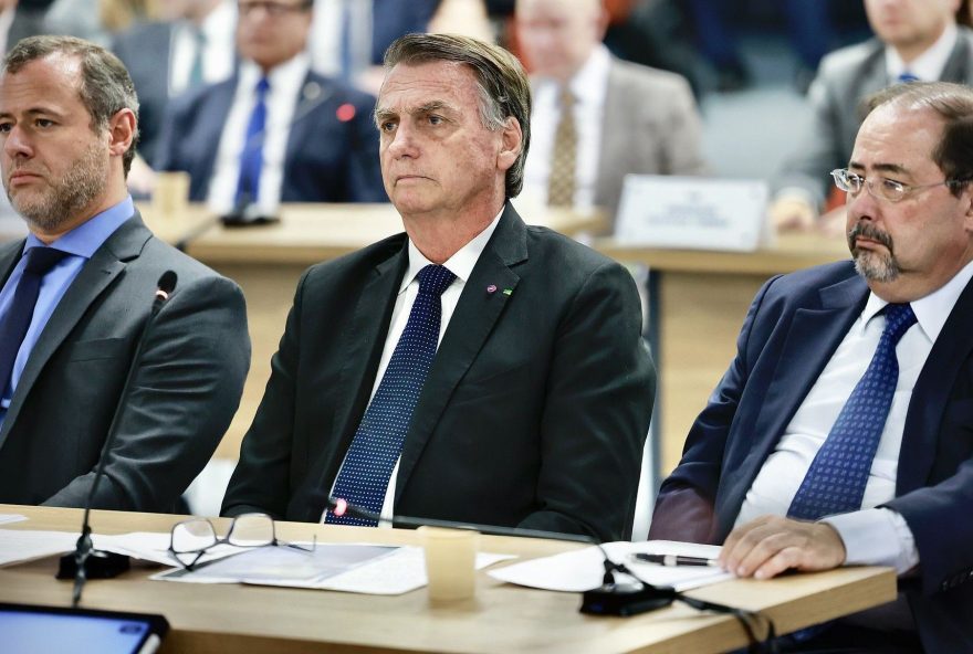 defesa-de-bolsonaro-critica-operacao-da-pf3A-constrangimento-desnecessario