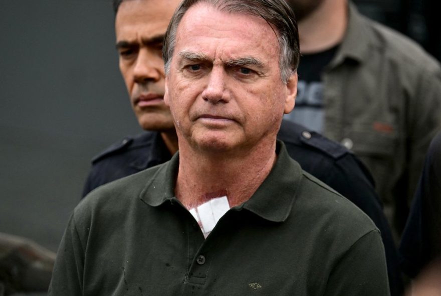 defesa-de-bolsonaro-solicita-novamente-prisao-domiciliar-apos-internacao-na-uti defesa-de-bolsonaro-solicita-novamente-prisao-domiciliar-apos-internacao-na-uti