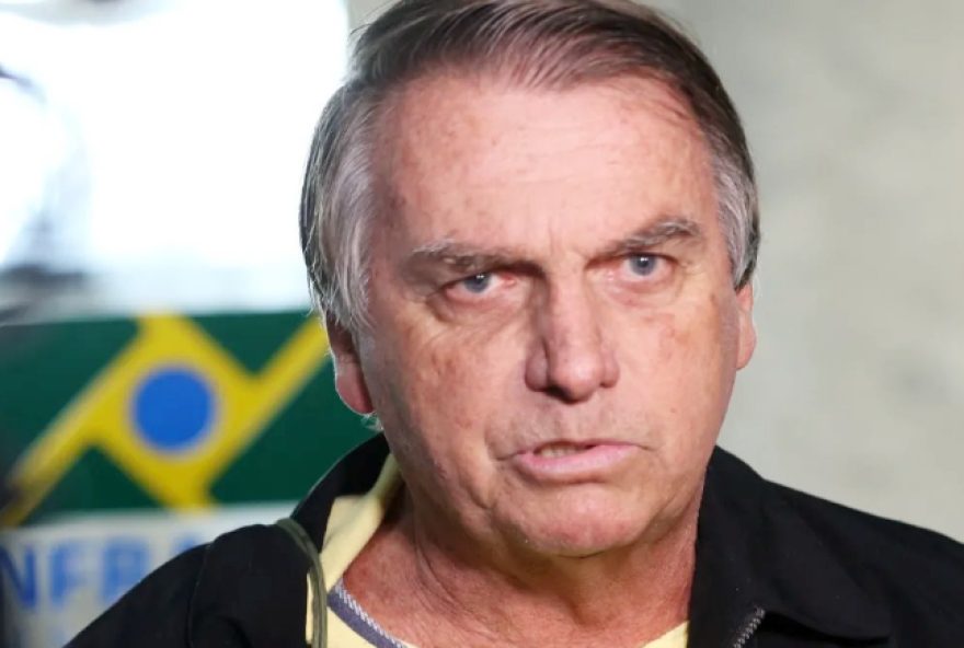 defesa-de-jair-bolsonaro-pretende-solicitar-prisao-domiciliar2C-diz-flavio defesa-de-jair-bolsonaro-pretende-solicitar-prisao-domiciliar2C-diz-flavio