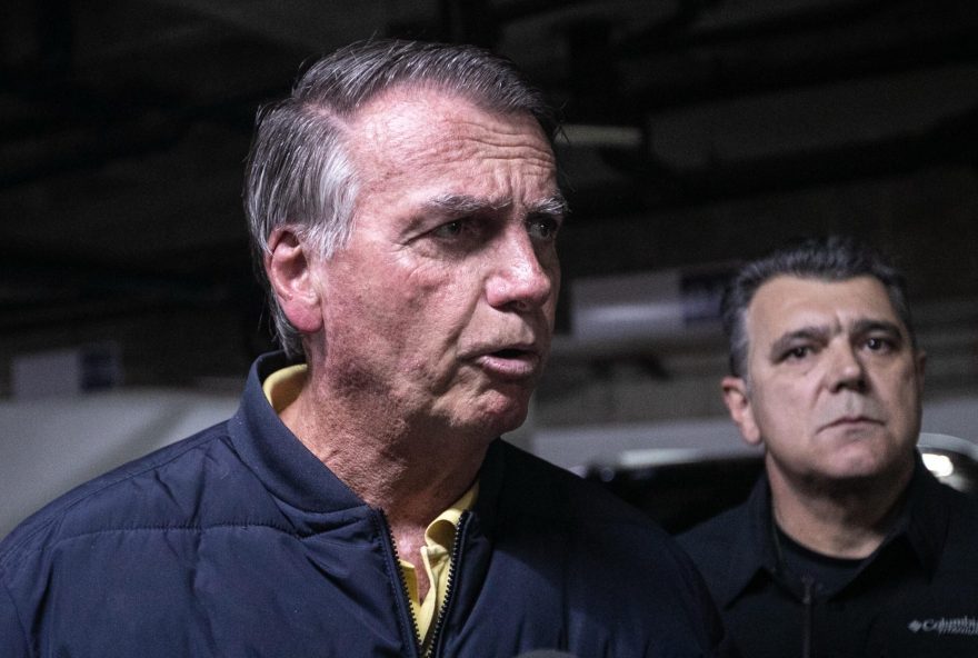 defesa-e-aliados-pressionam-por-prisao-domiciliar-de-bolsonaro-no-stf defesa-e-aliados-pressionam-por-prisao-domiciliar-de-bolsonaro-no-stf