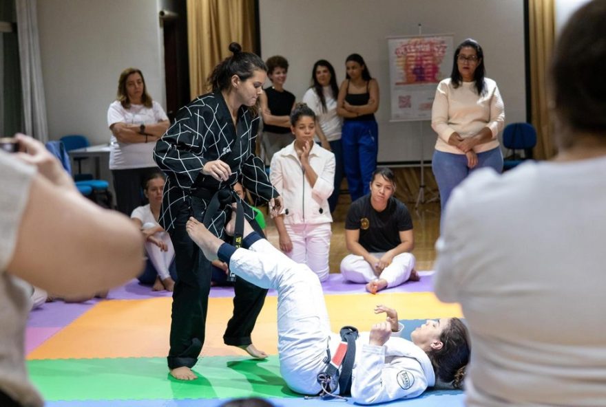 defesa-pessoal-gratuita-para-mulheres-em-sp3A-projeto-atende-mais-de-mil-em-2025 defesa-pessoal-gratuita-para-mulheres-em-sp3A-projeto-atende-mais-de-mil-em-2025