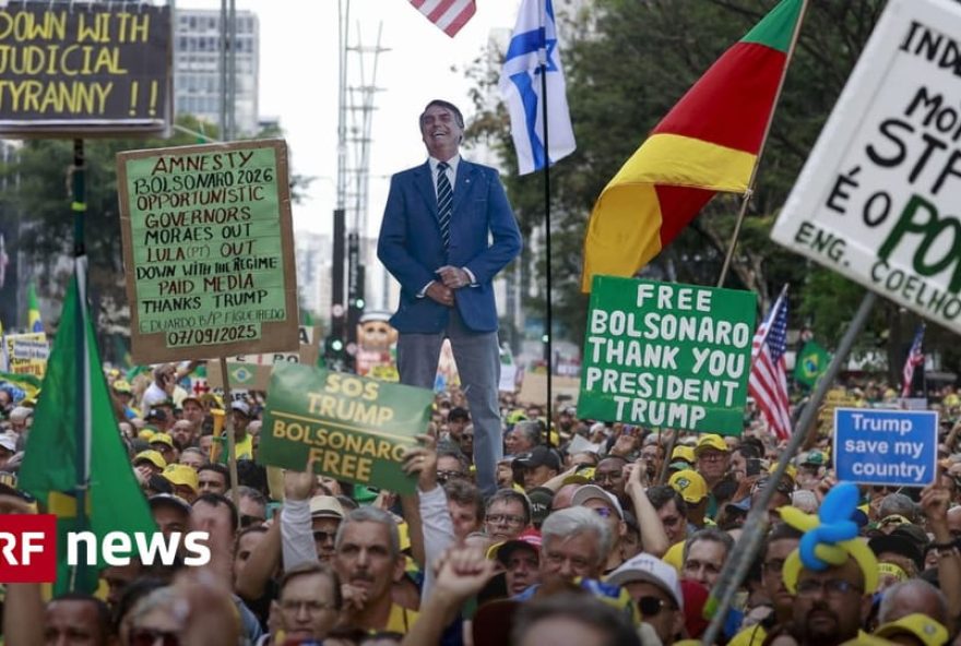 demonstrantes-a-favor-e-contra-bolsonaro-se-reunem-nas-ruas-do-brasil