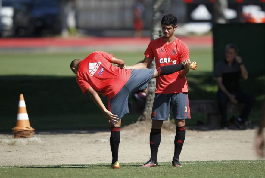 denis-oliveira3A-historia-de-superacao-e-inspiracao-no-mundo-do-futebol denis-oliveira3A-historia-de-superacao-e-inspiracao-no-mundo-do-futebol