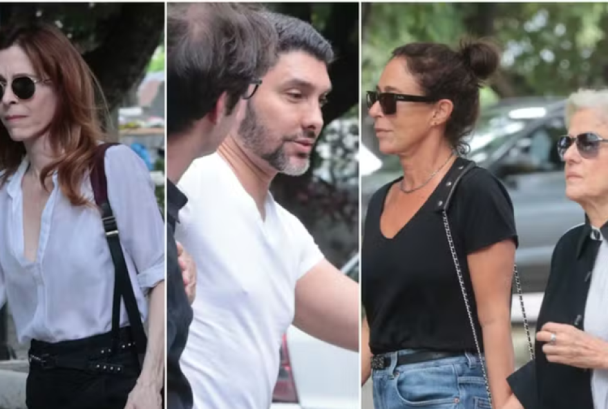 dennis-carvalho3A-homenagens-emocionam-no-velorio-do-renomado-diretor-e-ator-da-tv-brasileira dennis-carvalho3A-homenagens-emocionam-no-velorio-do-renomado-diretor-e-ator-da-tv-brasileira