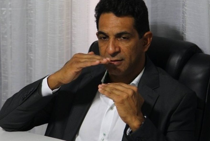 dennis-dauttmam3A-legado-politico-e-social-em-belford-roxo