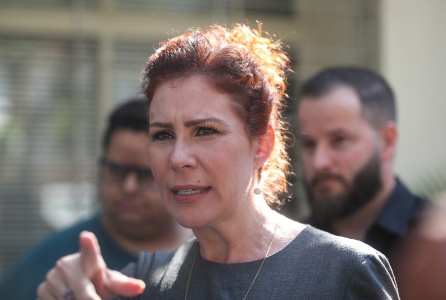 deputada-carla-zambelli-e-notificada-de-processo-de-perda-de-mandato-na-camara-dos-deputados