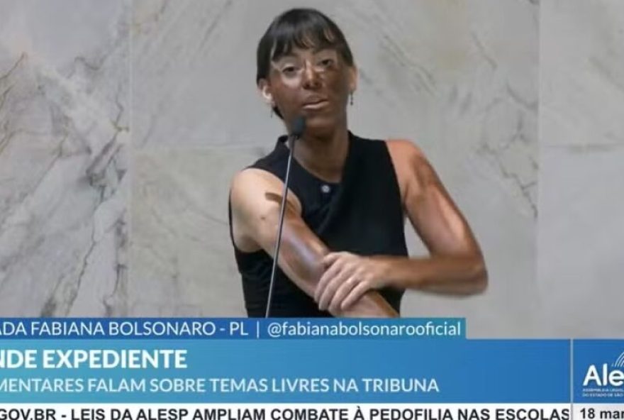 deputada-da-alesp-faz-blackface-em-discurso-contra-erika-hilton