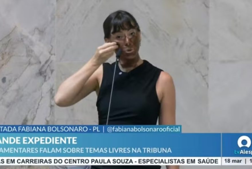 deputada-do-pl-faz-blackface-em-discurso-contra-mulheres-trans