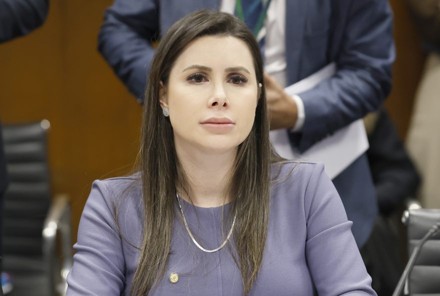 deputada-rompe-com-o-pl-apos-ser-preterida-por-carlos-bolsonaro deputada-rompe-com-o-pl-apos-ser-preterida-por-carlos-bolsonaro