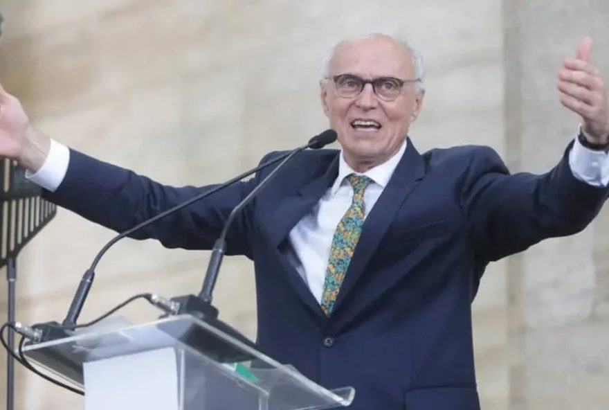 deputado-eduardo-suplicy-e-internado-no-rj-com-arritmia-cardiaca-e-colocara-marca-passo3A-saiba-mais