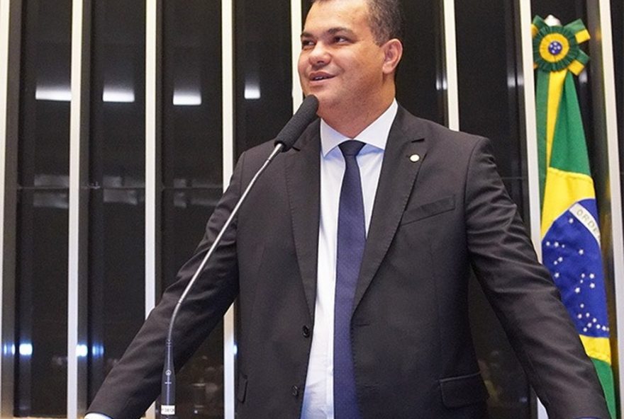deputado-federal-dal-barreto-tem-celular-apreendido-e-bens-revistados-pela-pf