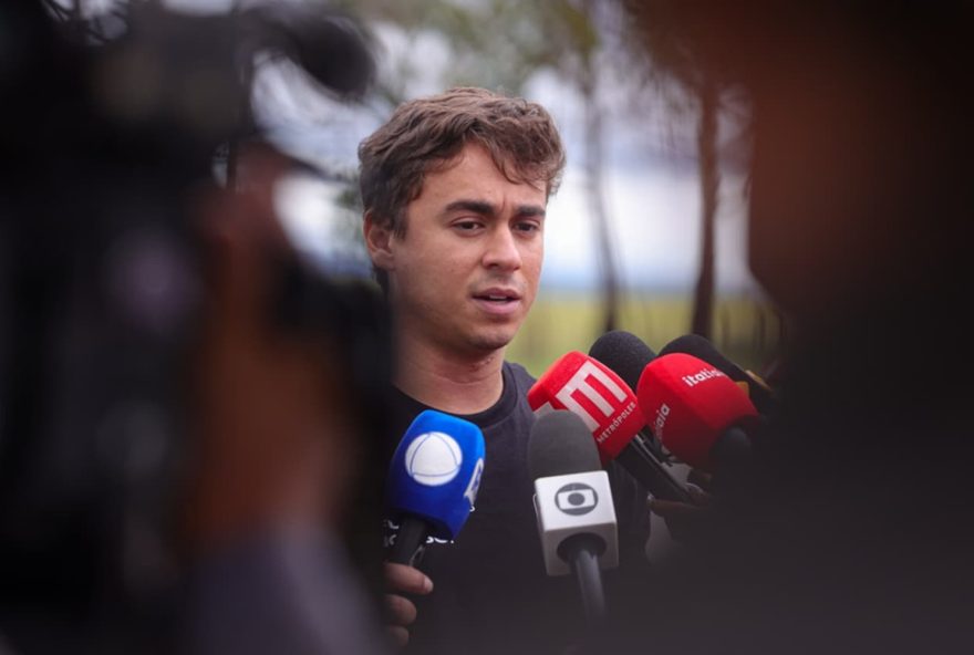 deputado-federal-nikolas-ferreira-visita-bolsonaro-e-responde-a-eduardo3A-nao-esta-bem deputado-federal-nikolas-ferreira-visita-bolsonaro-e-responde-a-eduardo3A-nao-esta-bem