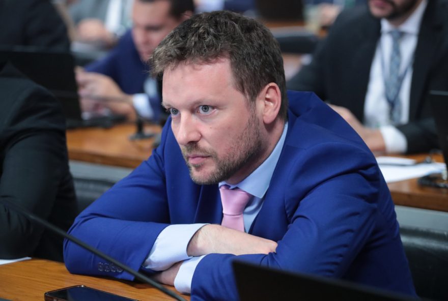 deputado-marcon-cobra-hugo-motta-por-votacao-da-anistia-apos-prisao-de-jair-bolsonaro deputado-marcon-cobra-hugo-motta-por-votacao-da-anistia-apos-prisao-de-jair-bolsonaro