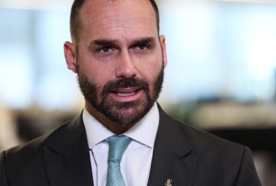 deputado-pede-prisao-de-eduardo-bolsonaro-por-pressao-militar-dos-eua-contra-o-brasil