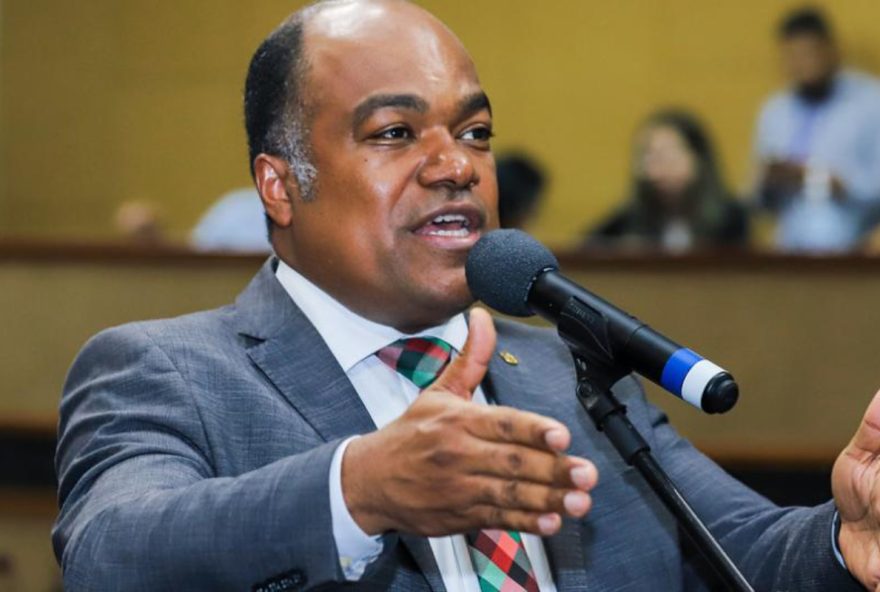 deputado-samuel-junior-critica-hugo-motta-na-alba