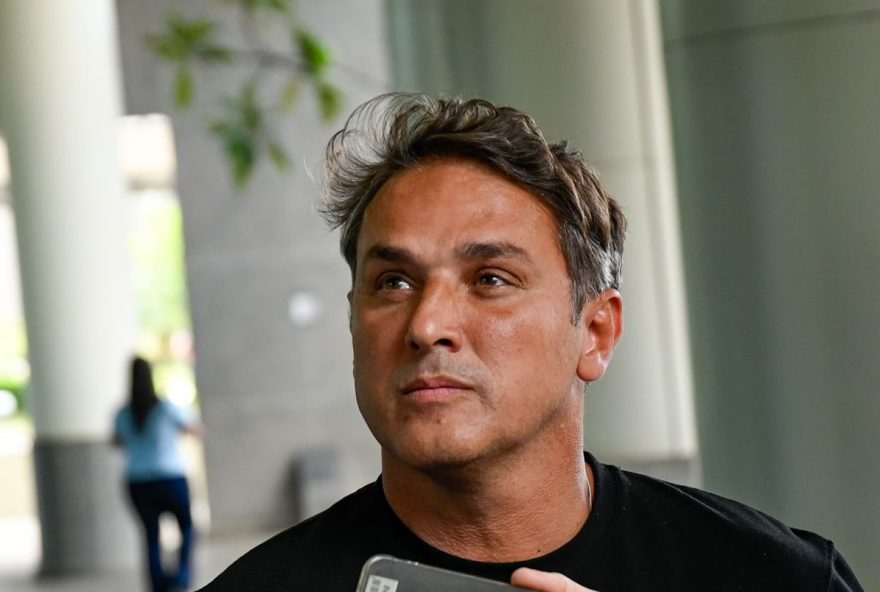 deputado-zucco-pede-autorizacao-para-visitar-bolsonaro-na-prisao-e-alega-lacos-de-amizade