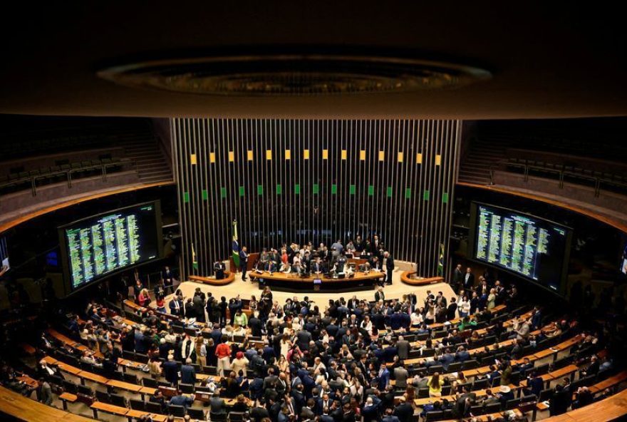 deputados-analisam-projeto-da-dosimetria-no-plenario