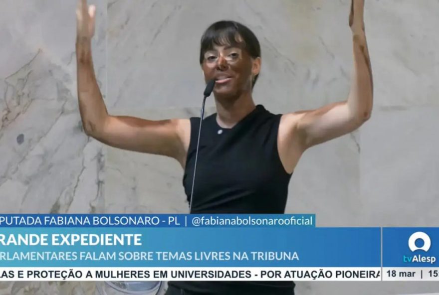 deputados-pedem-cassacao-de-fabiana-bolsonaro-por-blackface-na-alesp