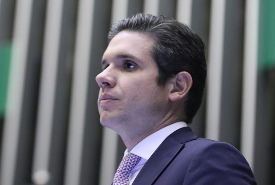 deputados-se-unem-para-avaliar-a-possivel-destituicao-de-hugo-motta-da-presidencia-da-camara deputados-se-unem-para-avaliar-a-possivel-destituicao-de-hugo-motta-da-presidencia-da-camara