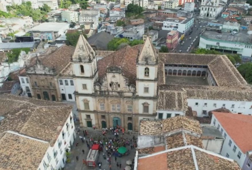 desabamento-da-igreja-de-ouro-em-salvador3A-morte2C-vitimas-e-investigacoes