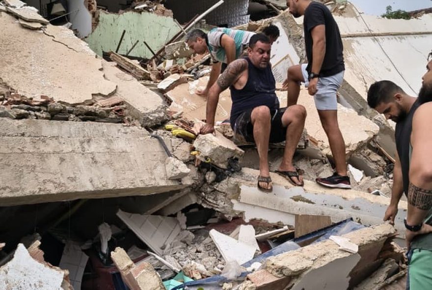 desabamento-de-imovel-no-engenho-novo-deixa-quatro-vitimas-resgatadas desabamento-de-imovel-no-engenho-novo-deixa-quatro-vitimas-resgatadas