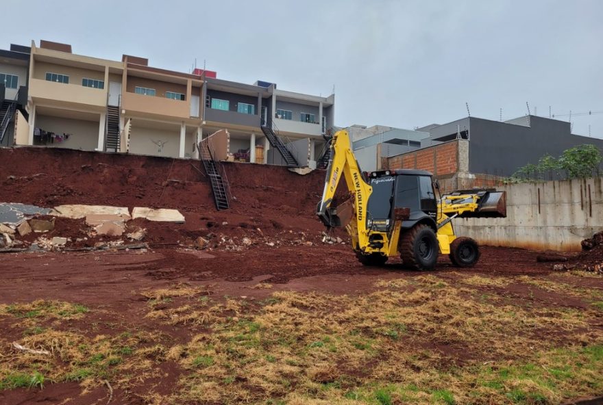 desabamento-de-muro-em-casas-no-parana-apos-forte-chuva