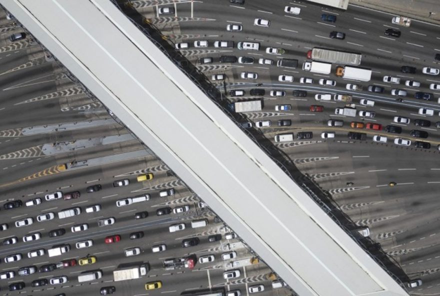 desafios-e-incertezas-na-transicao-de-controle-da-linha-amarela-o-que-esperar-do-novo-controlador-mubadala-capital
