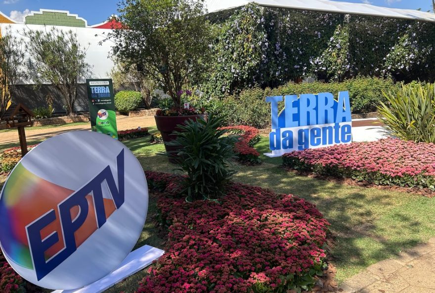 descubra-a-relacao-entre-aves-e-plantas-na-expoflora-2025-com-o-terra-da-gente