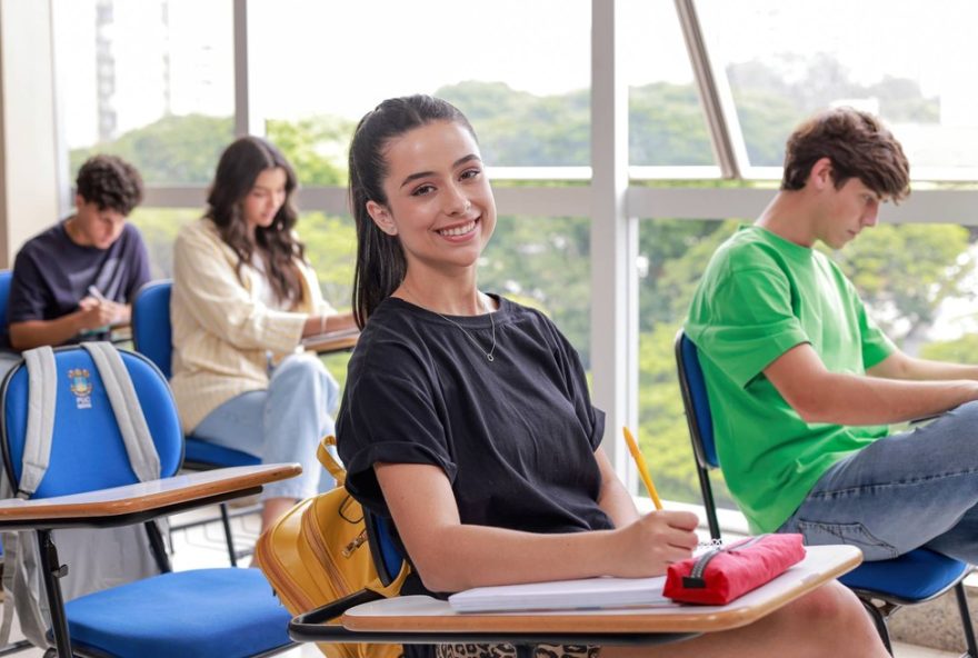 descubra-como-conseguir-bolsa-de-estudos-na-puc-goias3A-confira-as-opcoes-disponiveis