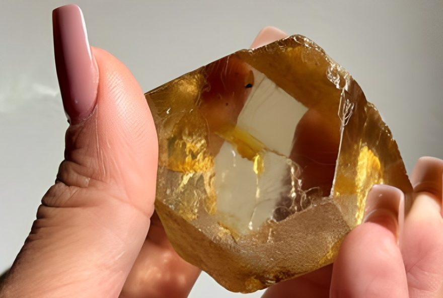 descubra-como-o-diamante-de-646-quilates-de-mg-se-formou-nos-kimberlitos-do-brasil