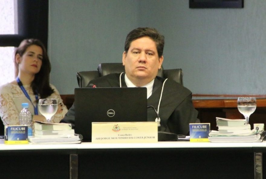 desembargador-suspende-afastamento-de-ari-moutinho-junior-do-tce-am3A-entenda-a-decisao-judicial