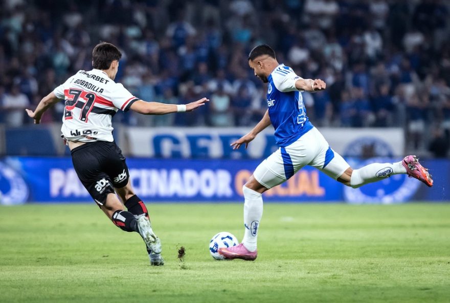 desempenho-de-wanderson-no-cruzeiro-e-comparacao-com-o-patinho-feio3A-atacante-sera-reavaliado