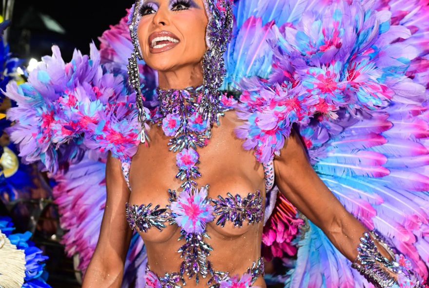 desfiles-em-sp3A-fantasias-das-rainhas-e-musas-no-2o-dia-em-destaque desfiles-em-sp3A-fantasias-das-rainhas-e-musas-no-2o-dia-em-destaque