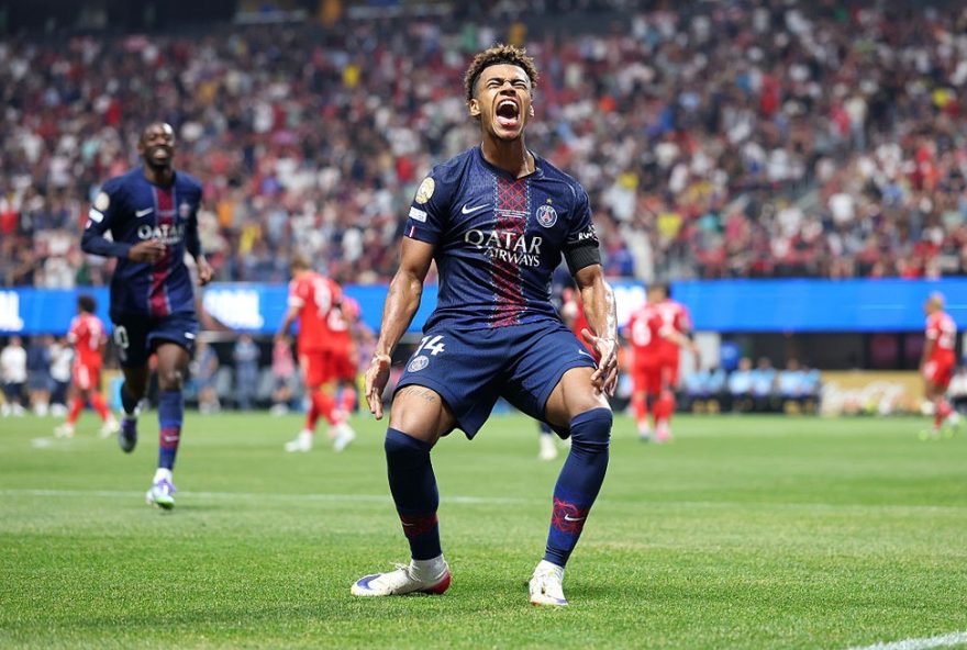 desire-doue-do-psg-desafia-lamine-yamal-do-barcelona-pelo-trofeu-kopa3A-duelo-pelo-melhor-jogador-sub-21-da-temporada