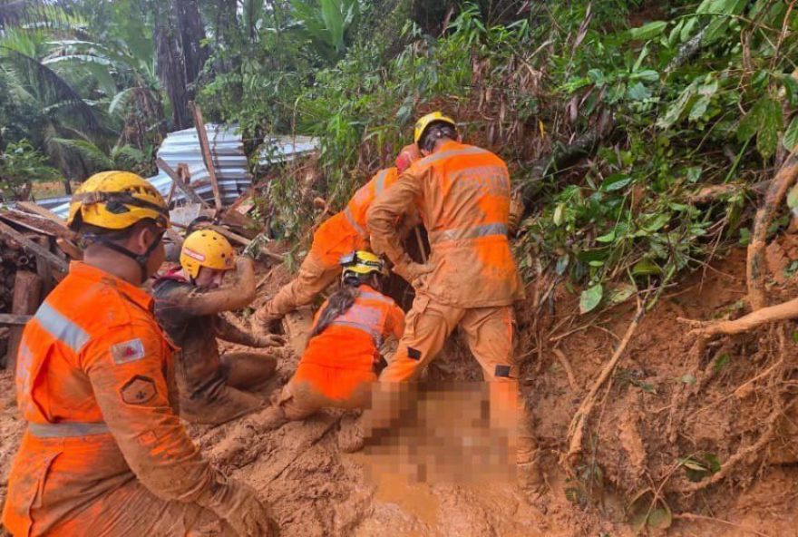 deslizamento-em-muriae3A-corpo-de-bombeiros-encontra-vitima-soterrada deslizamento-em-muriae3A-corpo-de-bombeiros-encontra-vitima-soterrada