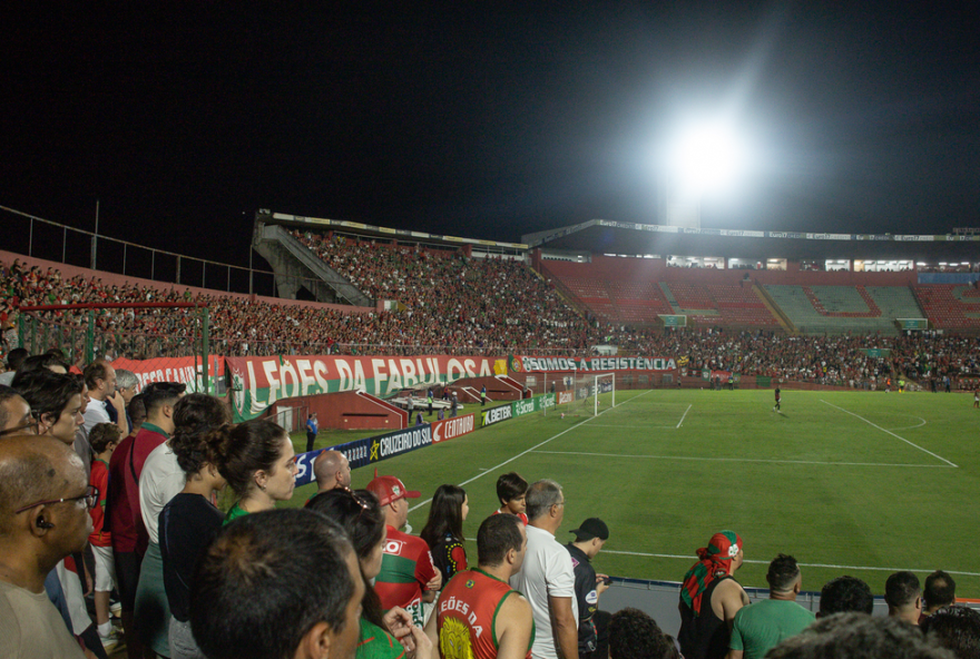 despedida-emocionante-da-lusa-do-caninde-em-jogo-marcante-pelo-paulistao