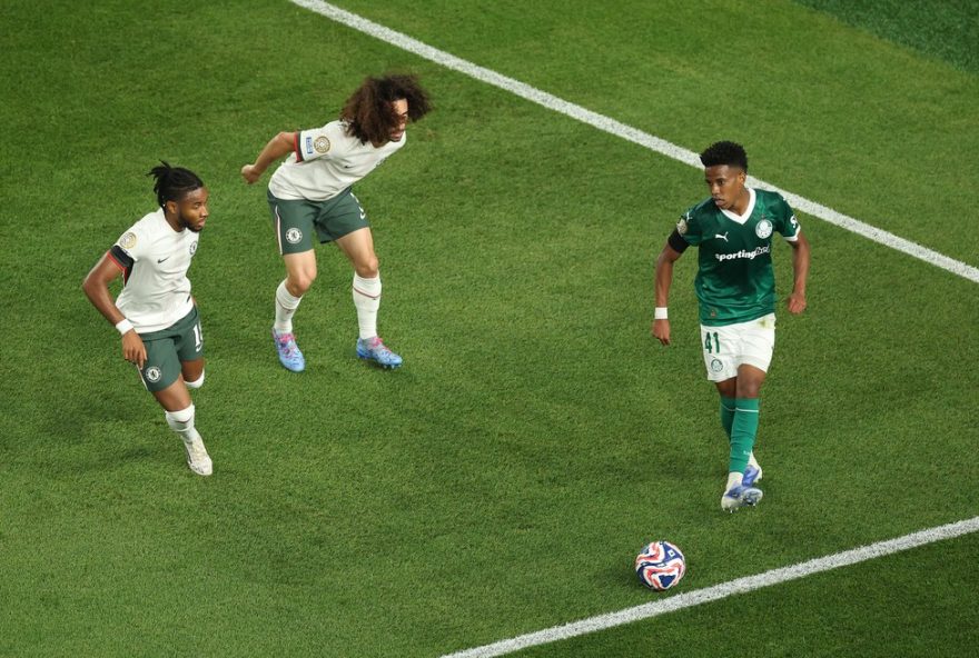 despedida-emocionante-de-estevao-do-palmeiras-marca-ultimo-jogo-como-atacante-no-mundial-de-clubes